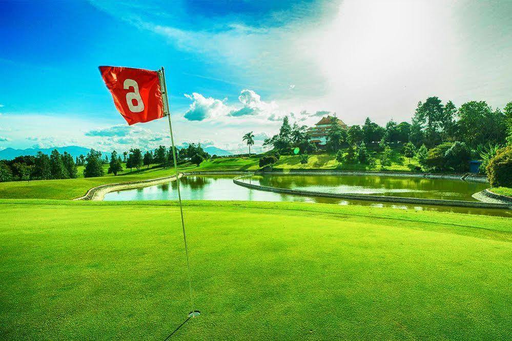 Jatinangor National Golf & Resort Eksteriør billede